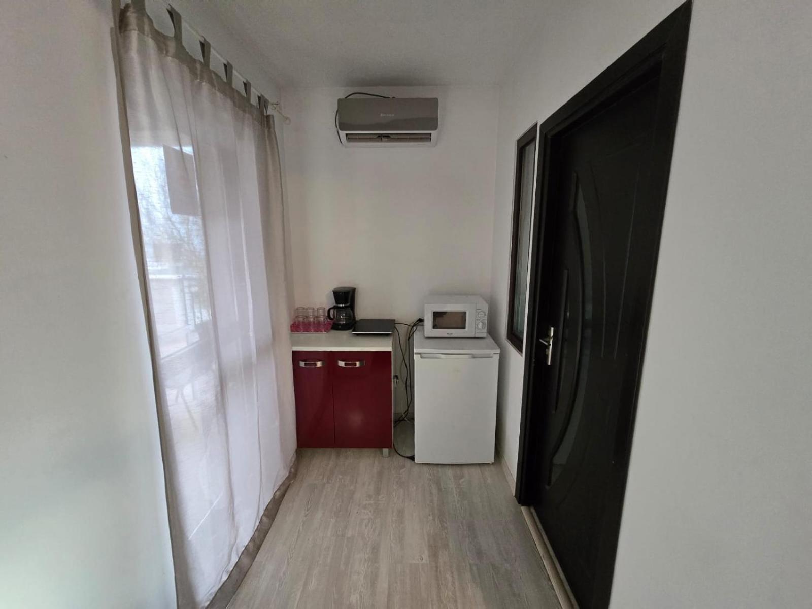 Alex Residence Otopeni Exterior foto